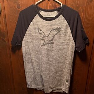 American Eagle Outfitters Men's Heather Gray and Dark Sleeve Tee